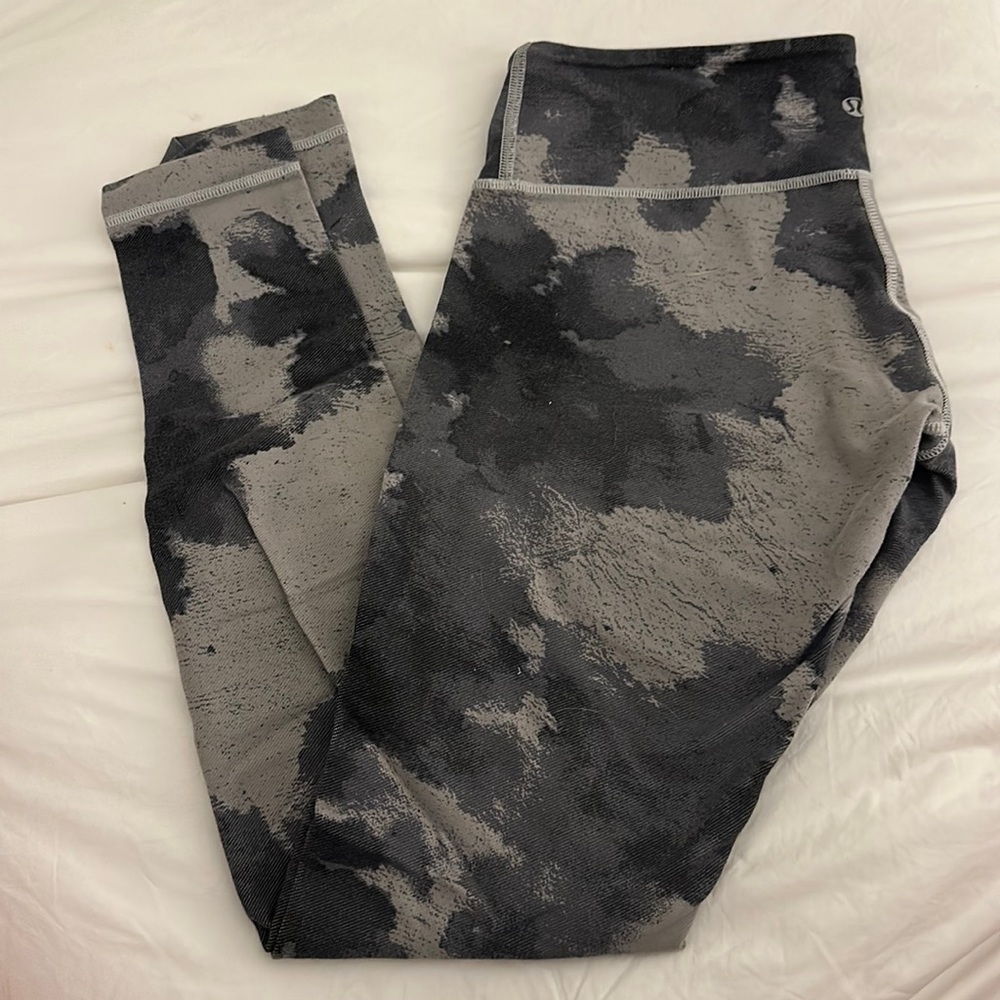 Lululemon ink blot abstract leggings